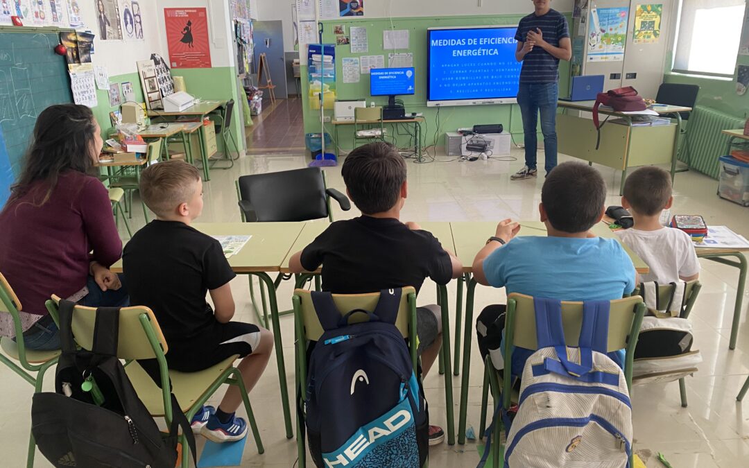 La OTC #EnergiaParaElPueblo acerca las energías renovables a los centros educativos del territorio